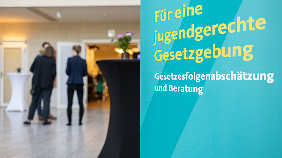 Internationale Konferenz des Kompetenzzentrums Jugend-Check