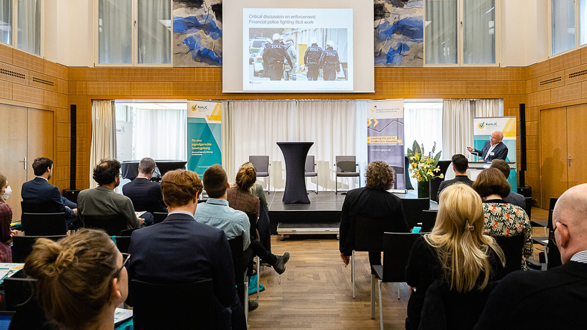 Internationale Konferenz des Kompetenzzentrums Jugend-Check