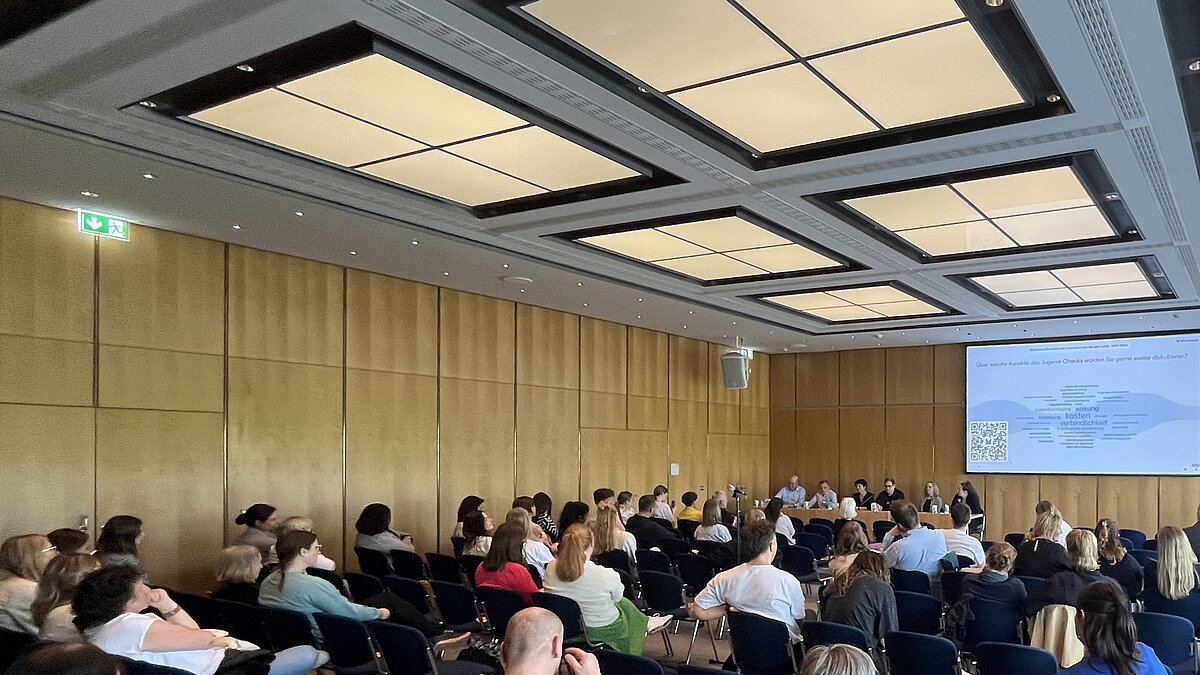 The audience during the ComYC event