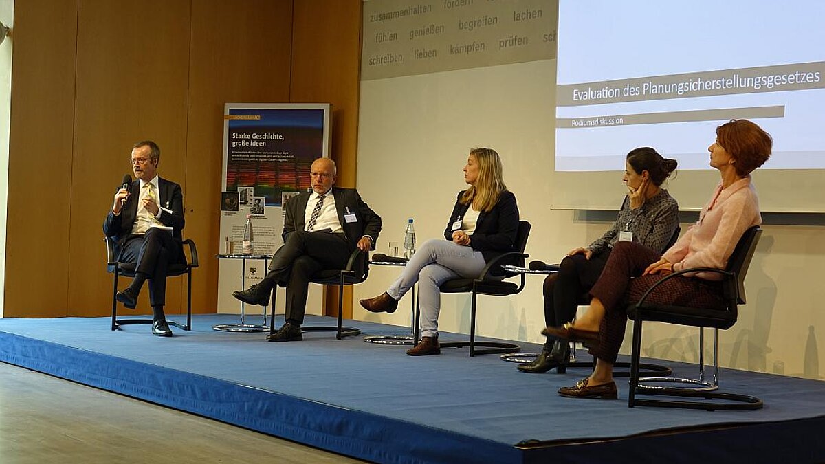 Podiumsdiskussion