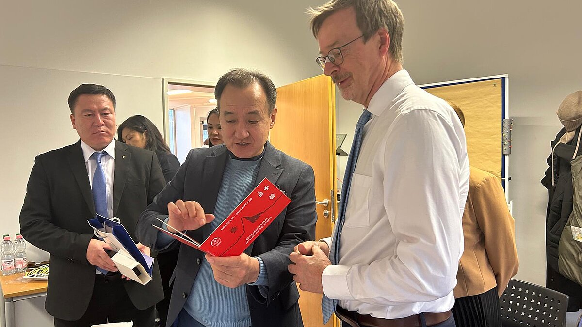 Das FÖV begrüßt Mongolische Delegation.