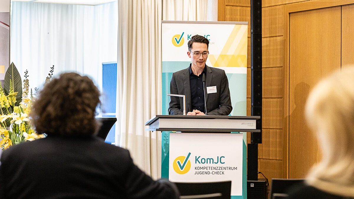 Internationale Konferenz des Kompetenzzentrums Jugend-Check